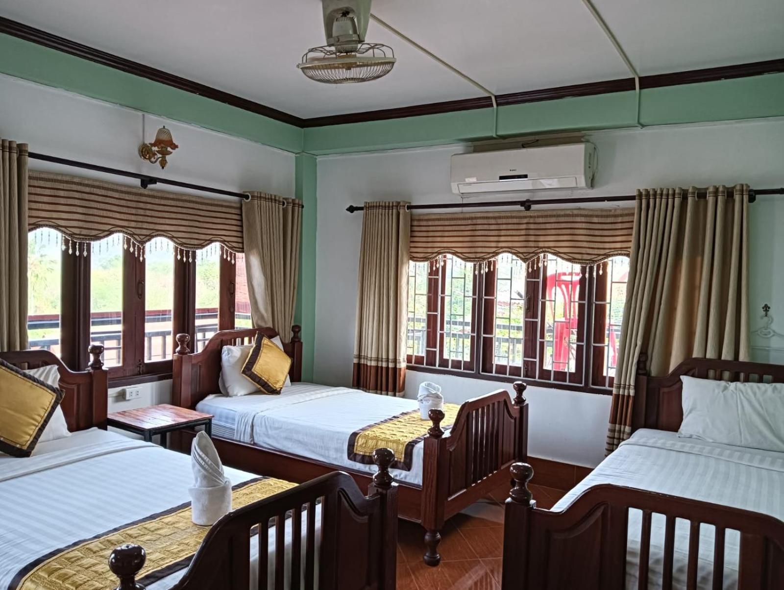 Bountang Mountain View Riverside Hotel 万荣 外观 照片