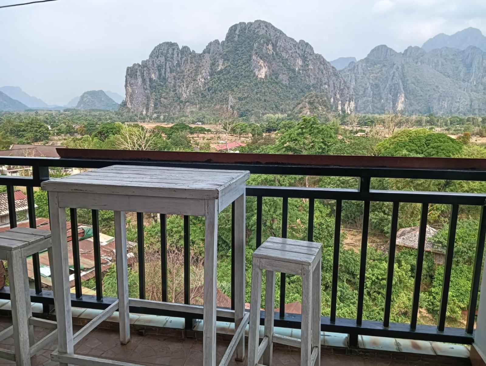 Bountang Mountain View Riverside Hotel 万荣 外观 照片